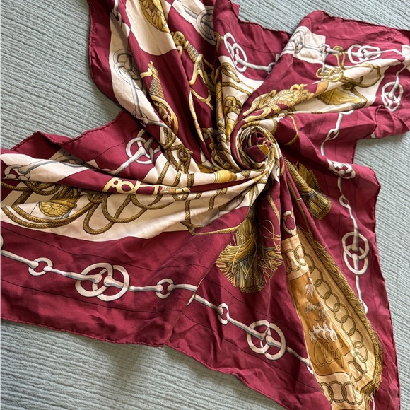 Hermes silk scarf - Picture 5 of 10